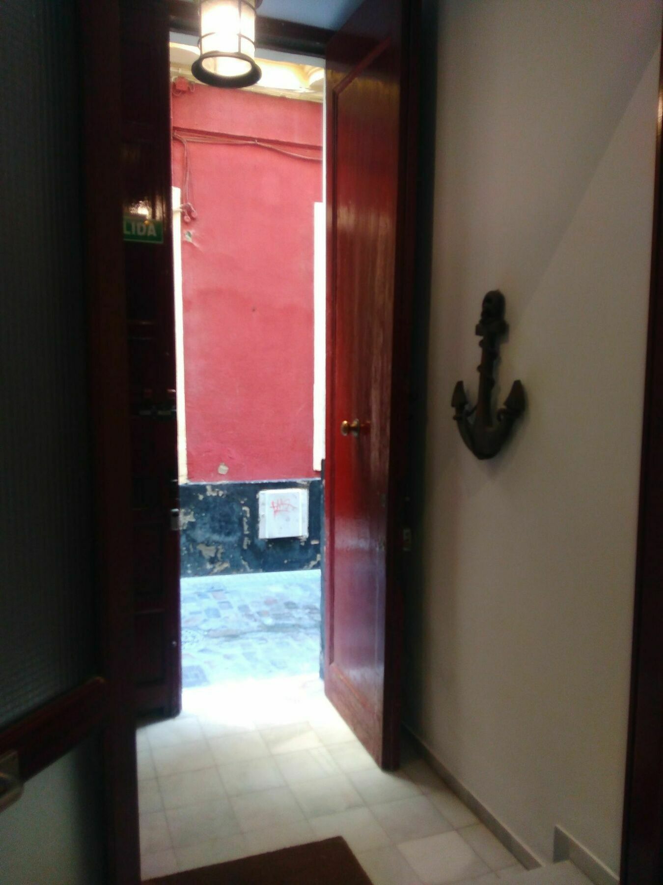 Hostal Casa Nautilus カディス エクステリア 写真