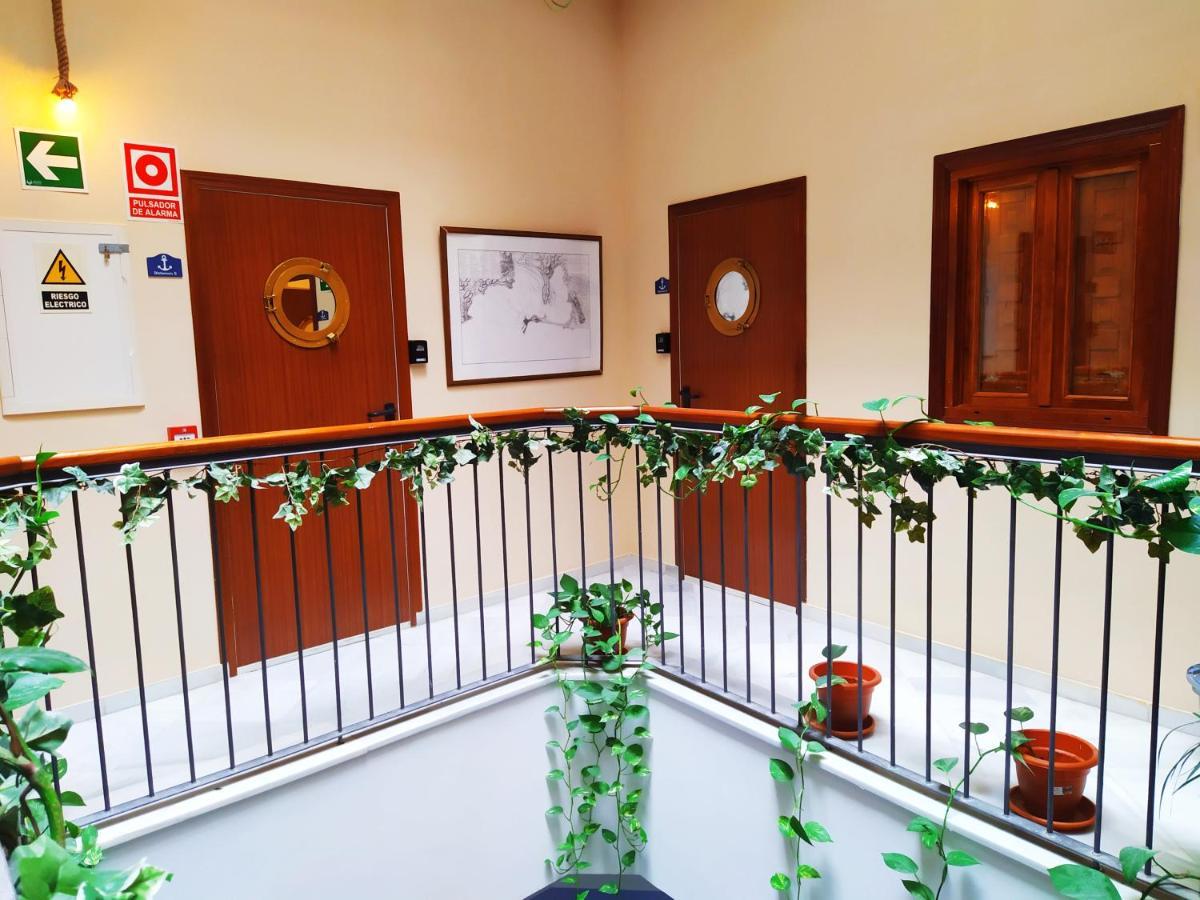 Hostal Casa Nautilus カディス エクステリア 写真