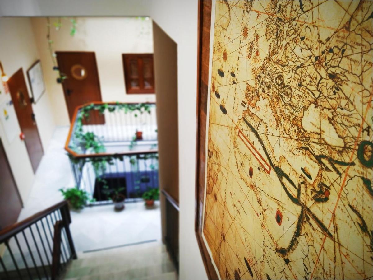 Hostal Casa Nautilus カディス エクステリア 写真