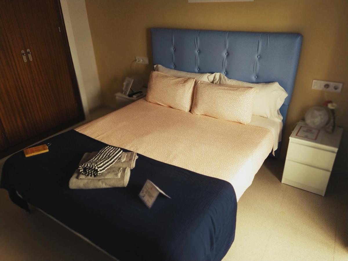 Hostal Casa Nautilus カディス エクステリア 写真