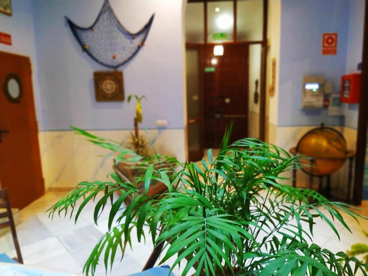 Hostal Casa Nautilus カディス エクステリア 写真